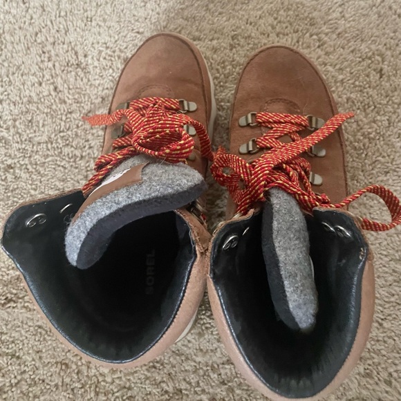 Sorel Women's Kinetic Conquest Waterproof Boots - Picture 8 of 13